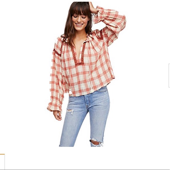 Free People Tops - Free People Honey grove top , peach color !